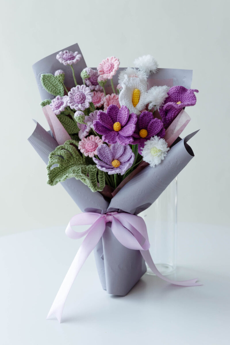 HOOKOK Bouquet – Crochet Daisy Bouquet HOOKOK Bouquet – Crochet Daisy Bouquet