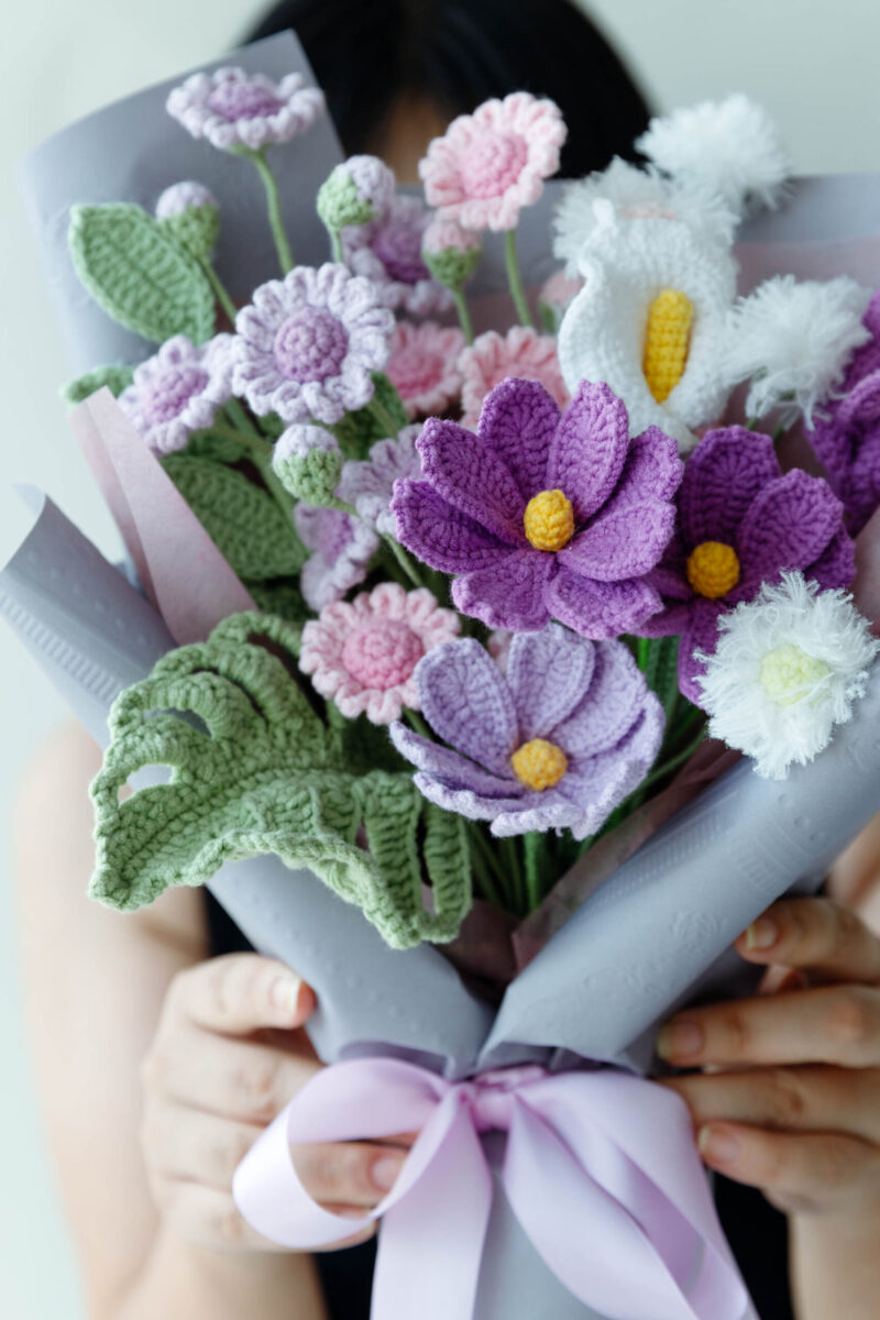 HOOKOK Bouquet – Crochet Daisy Bouquet HOOKOK Bouquet – Crochet Daisy Bouquet