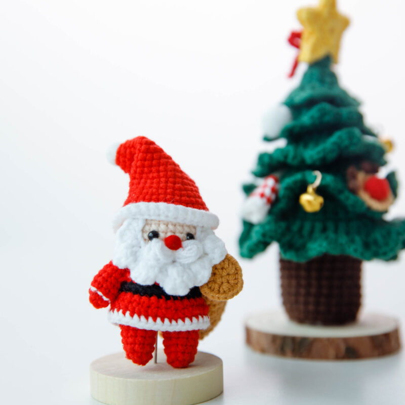 Hookok Christmas Gift Box – Crochet Christmas Tree, Santa Claus