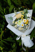 white dahlia bouquet|hookok.com