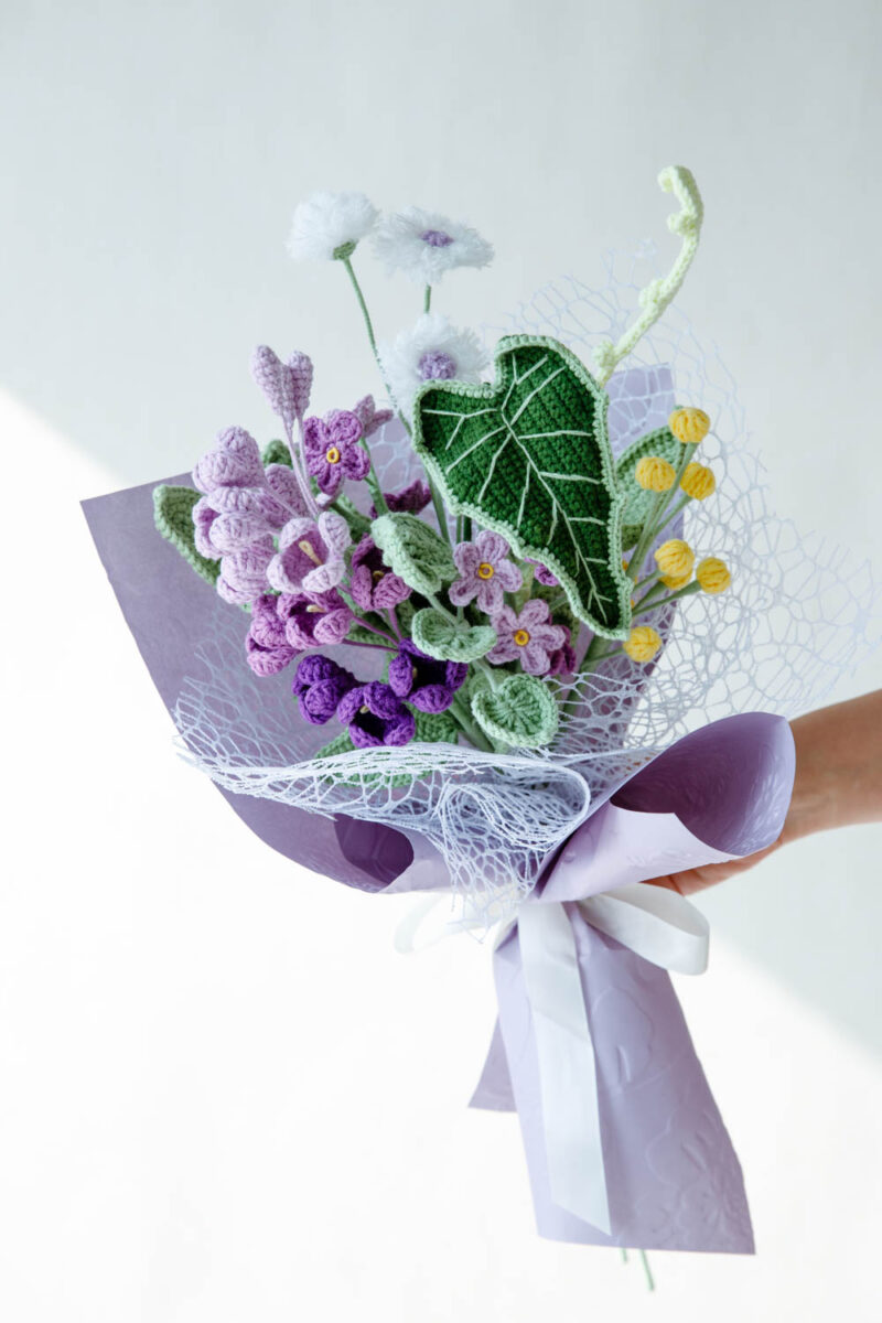Lilac and Alocasia Leaf Bouquet|hookok Lilac and Alocasia Leaf Bouquet|hookok