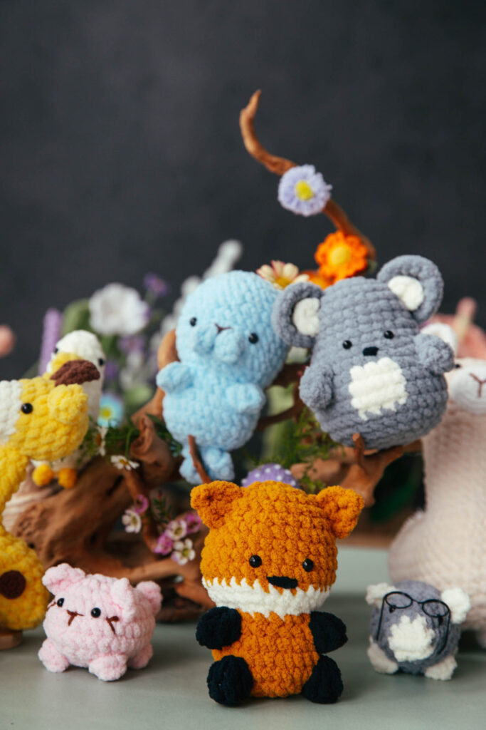 Coopay Crochet Kit For Beginners - 6 Animal Patterns, Includes Instructions, Yarn, Hook, Case, For Kids & Adults - View #7