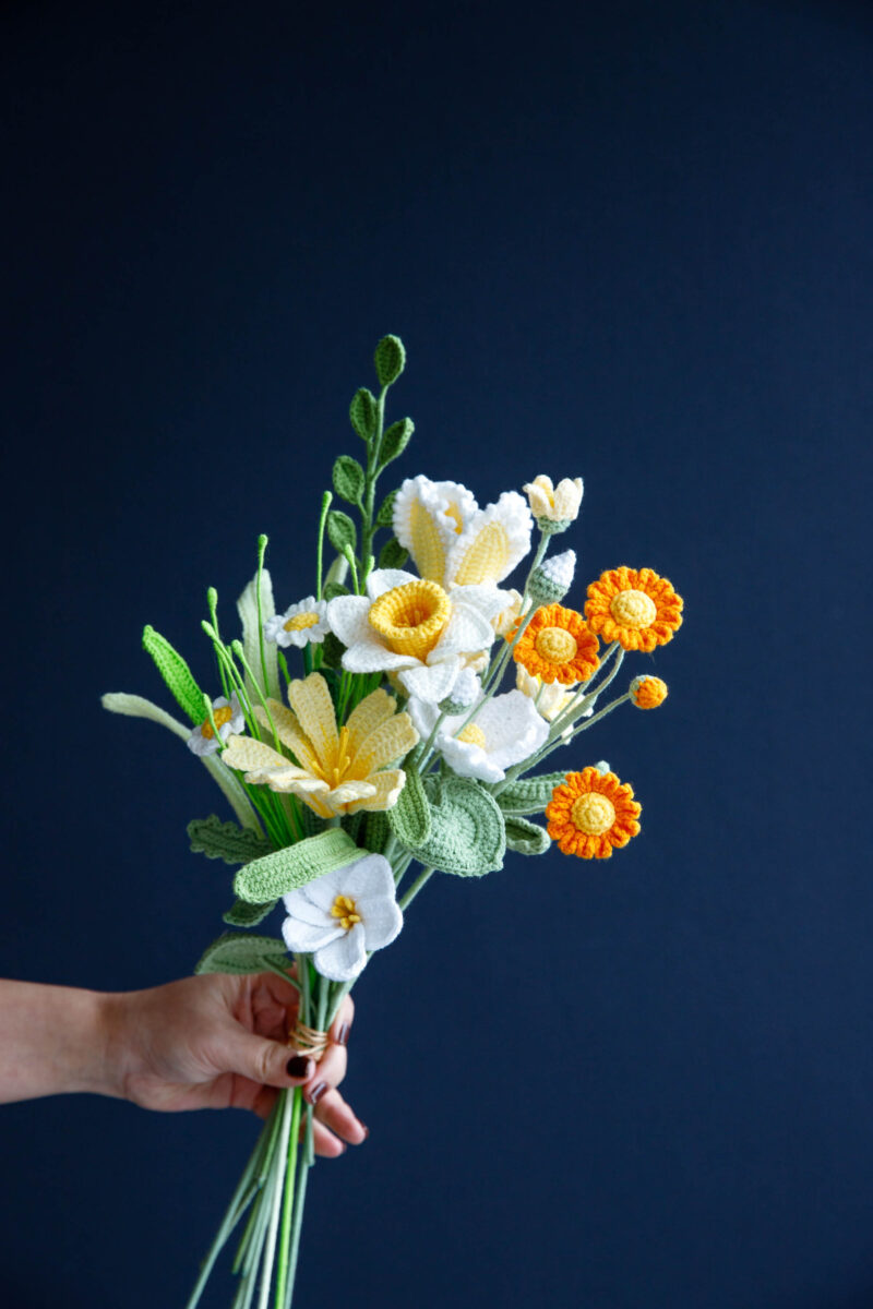 Daffodil and Lewisia Cotyledon Bouquet Kit|hookok Daffodil and Lewisia Cotyledon Bouquet Kit|hookok