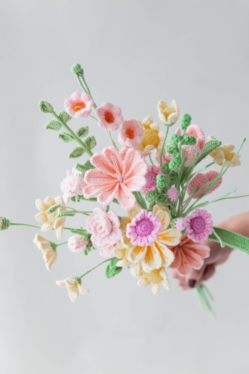 Yellow Lewisia Cotyledon and Barbie Rose Bouquet Kit|hookok Yellow Lewisia Cotyledon and Barbie Rose Bouquet Kit|hookok