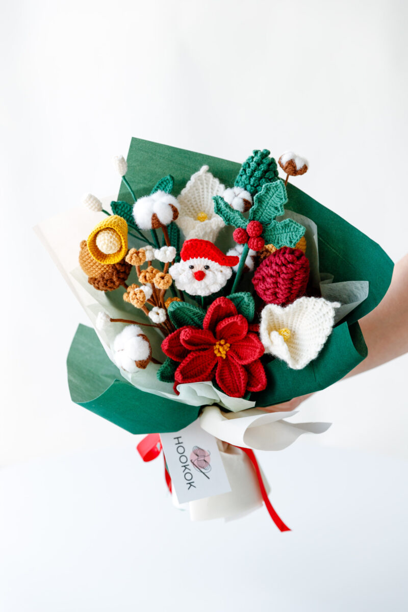 Poinsettia and Santa Claus Bouquet Kit-hookok Poinsettia and Santa Claus Bouquet Kit-hookok