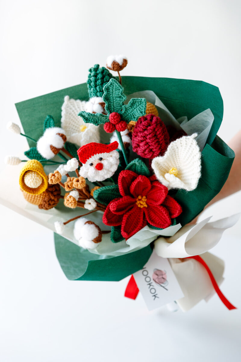 Poinsettia and Santa Claus Bouquet Kit-hookok Poinsettia and Santa Claus Bouquet Kit-hookok