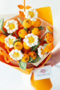 Loquat and Daisy Bouquet-hookok
