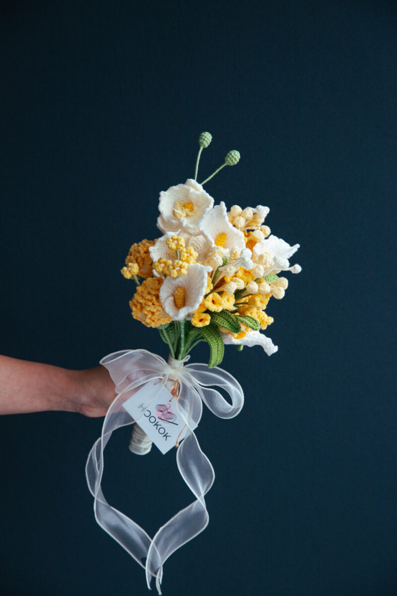 Yellow Grape Hyacinth and Calla Lily Wedding Bouquet-hookok Yellow Grape Hyacinth and Calla Lily Wedding Bouquet-hookok