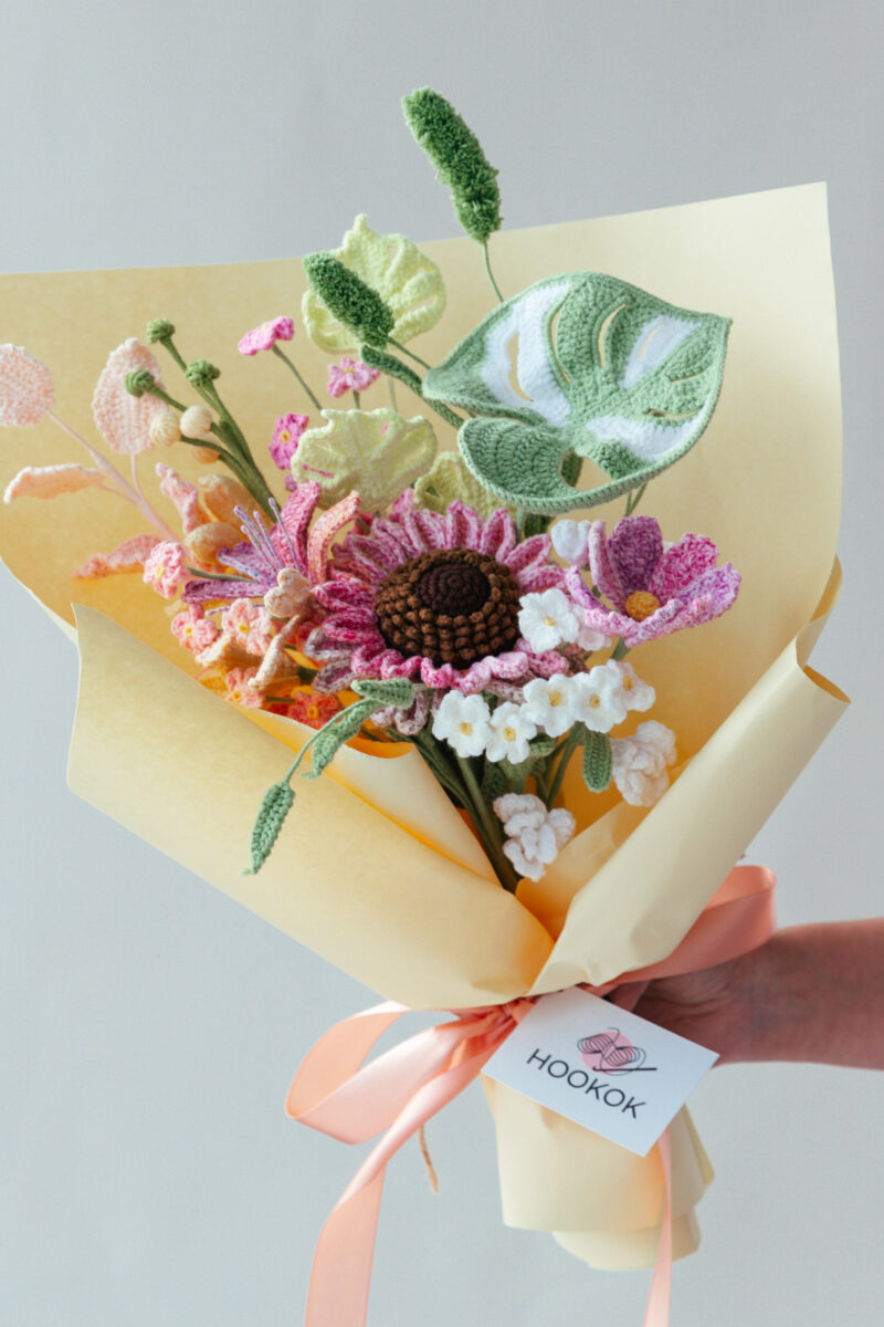 Mixed Color Sunflower Bouquet (13 pieces)-hookok Mixed Color Sunflower Bouquet (13 pieces)-hookok