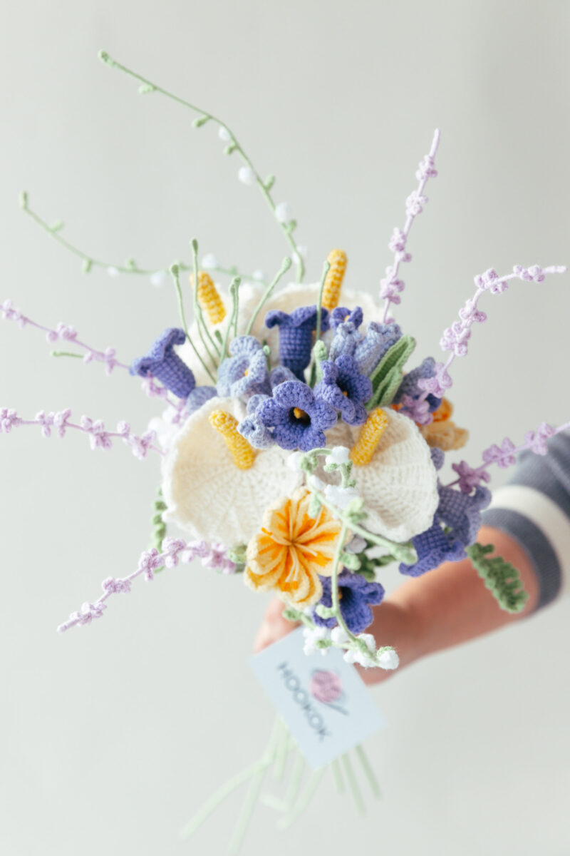 Beautiful Jacaranda Wedding Bouquet (17 pieces)-hookok Beautiful Jacaranda Wedding Bouquet (17 pieces)-hookok