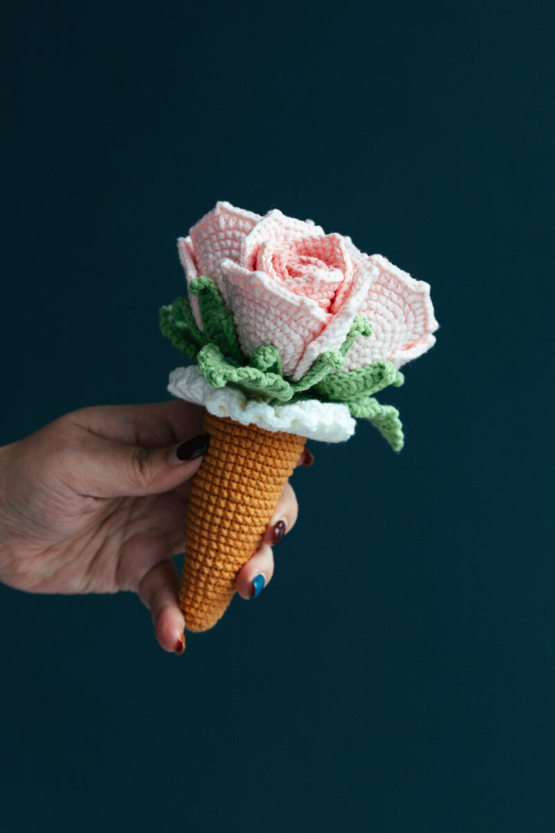 Crochet Rose Ice Cream Cone Bouquet-hookok Crochet Rose Ice Cream Cone Bouquet-hookok
