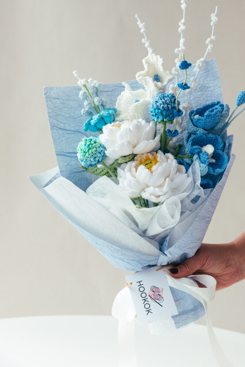 HOOKOK Bouquet – Blue Moth Orchid and Peony Bouquet (10 pieces) HOOKOK Bouquet – Blue Moth Orchid and Peony Bouquet (10 pieces)