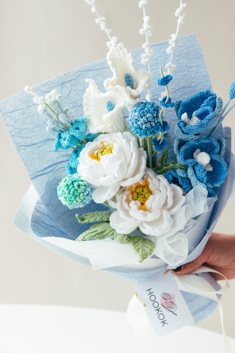 HOOKOK Bouquet – Blue Moth Orchid and Peony Bouquet (10 pieces) HOOKOK Bouquet – Blue Moth Orchid and Peony Bouquet (10 pieces)