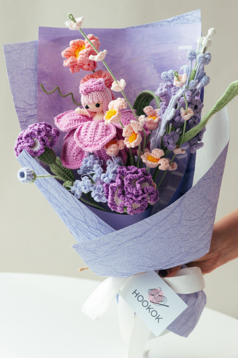 HOOKOK Bouquet – Rose Fairy and Carnation Bouquet (10 pieces) HOOKOK Bouquet – Rose Fairy and Carnation Bouquet (10 pieces)