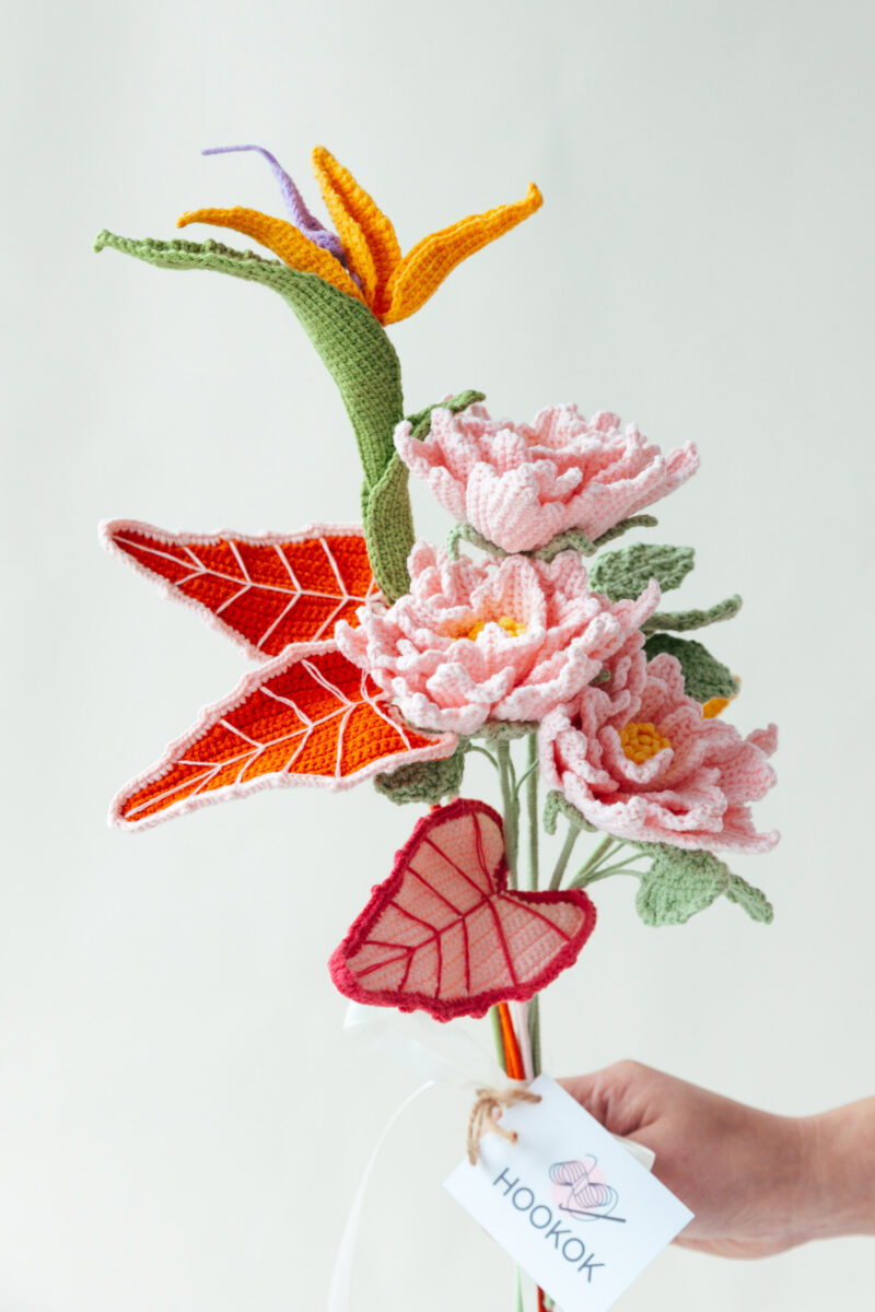 HOOKOK Bouquet – Pink Couture Rose Tilia and Bird of Paradise Bouquet (9 pieces) HOOKOK Bouquet – Pink Couture Rose Tilia and Bird of Paradise Bouquet (9 pieces)