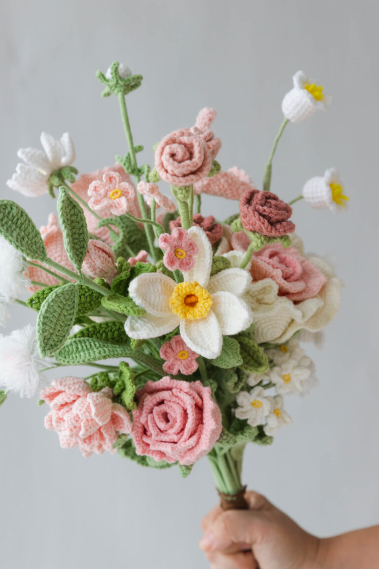 Pink Gardenia and Rose Bouquet Kit – with PDF pattern - Hookok