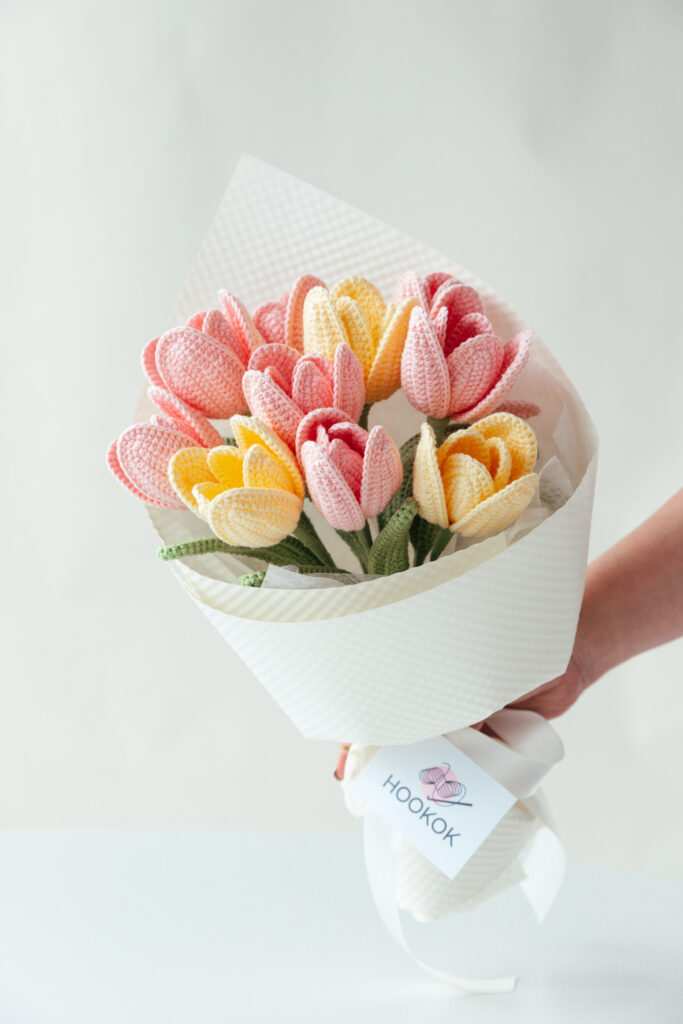 HOOKOK Bouquet – Couture Tulip Bouquet (10 pieces)