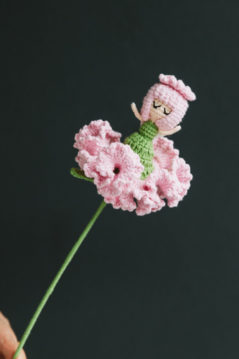 Reversible Carnation Fairy-hookok Reversible Carnation Fairy-hookok