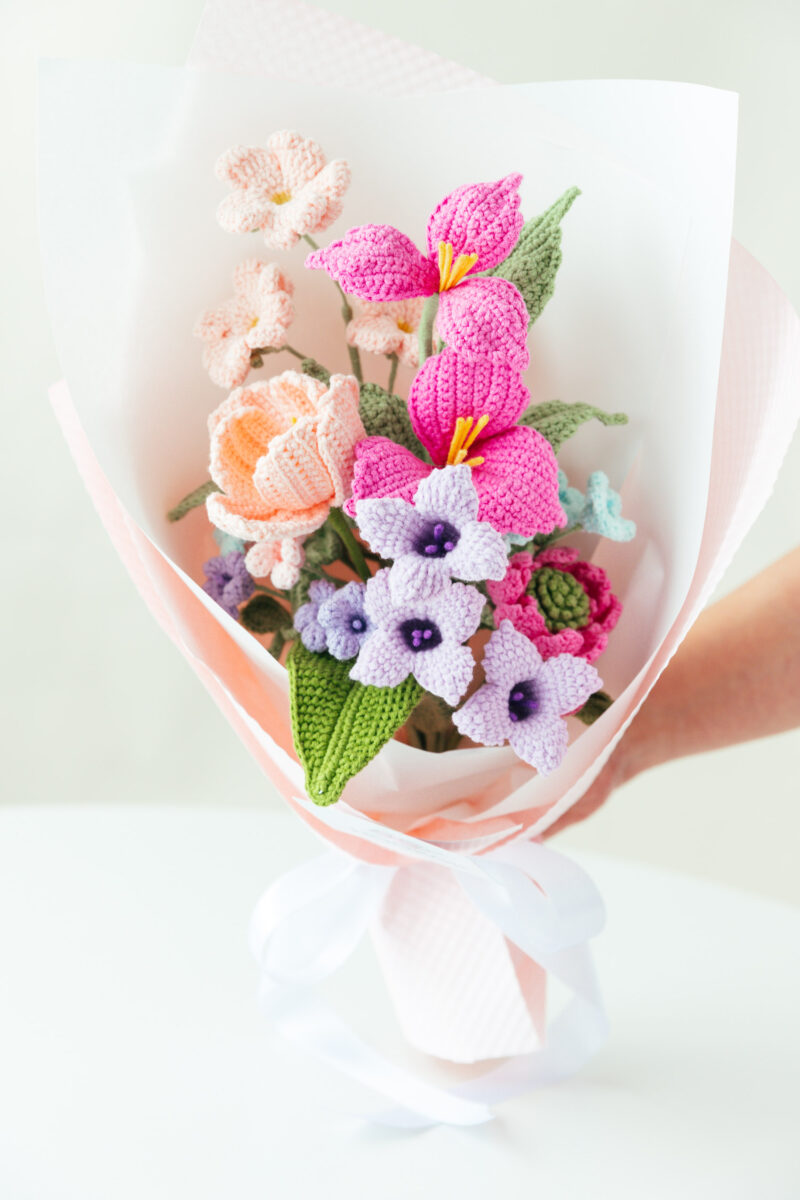 HOOKOK Bouquet – Bryophyllum Pinnatum Flower and Shiyu Flower Bouquet (10 pieces) HOOKOK Bouquet – Bryophyllum Pinnatum Flower and Shiyu Flower Bouquet (10 pieces)