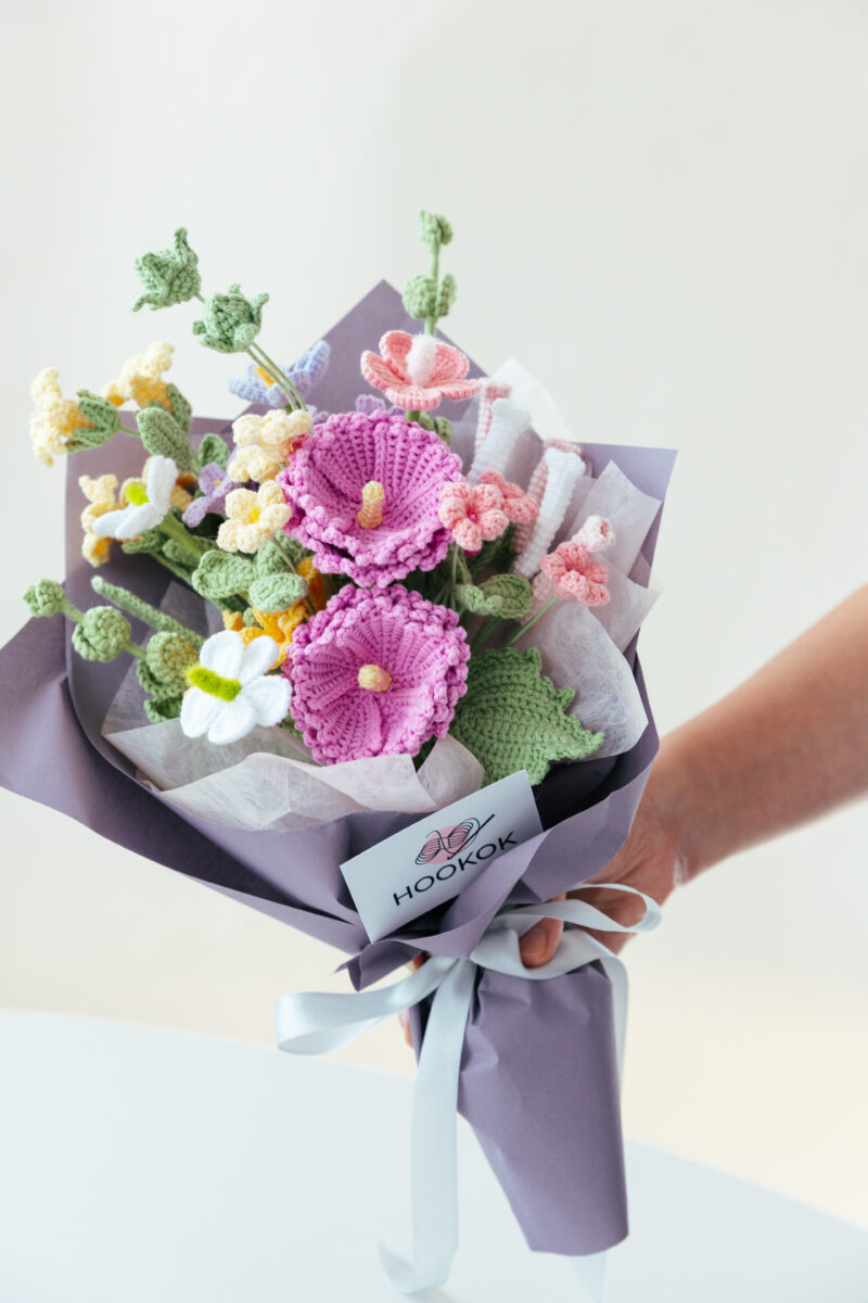 HOOKOK Bouquet – Crochet Hollyhock Bouquet (15 pieces) HOOKOK Bouquet - Crochet Hollyhock Bouquet (15 pieces)