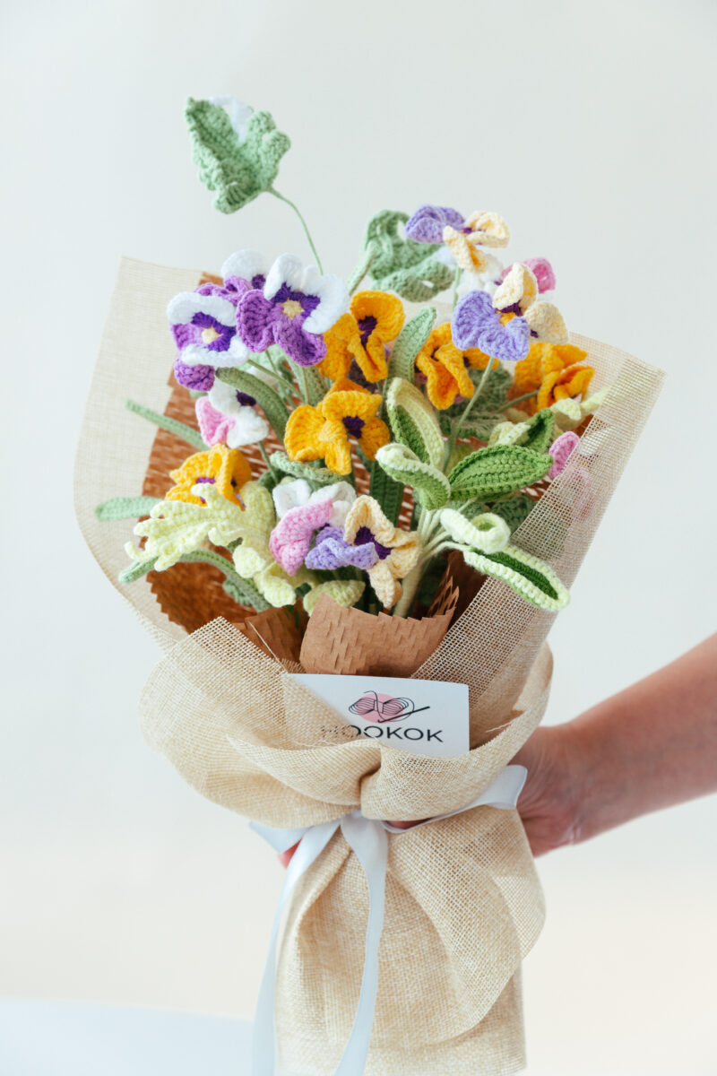 HOOKOK Bouquet - Colorful Pansy Bouquet (12 pieces) HOOKOK Bouquet - Colorful Pansy Bouquet (12 pieces)