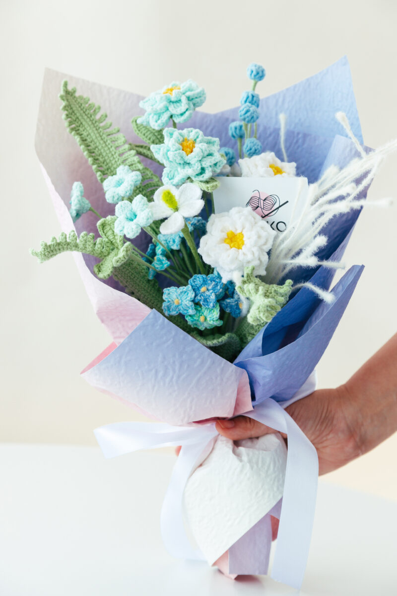 HOOKOK Bouquet - Light Blue Gardenia Bouquet (11 pieces) HOOKOK Bouquet - Light Blue Gardenia Bouquet (11 pieces)