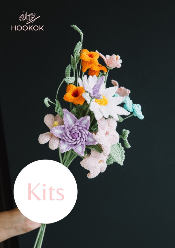 Datura-and-Clematis-Bouquet-