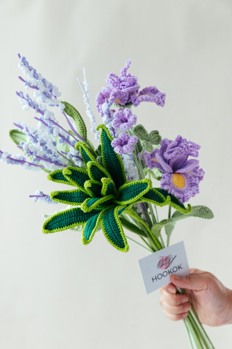 Purple Iris and Water Pepper Bouquet Kit-hookok Purple Iris and Water Pepper Bouquet Kit-hookok