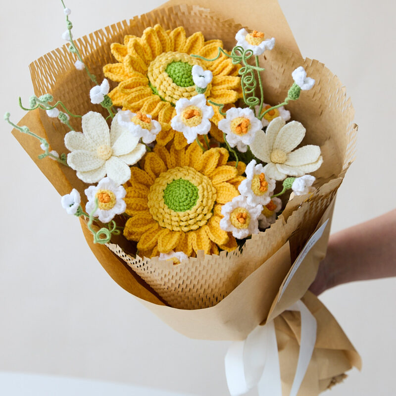 HOOKOK Bouquet - Sunflower and Daffodil Bouquet (12 pieces)