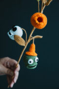 Halloween Crochet Zombie Flower-hookok