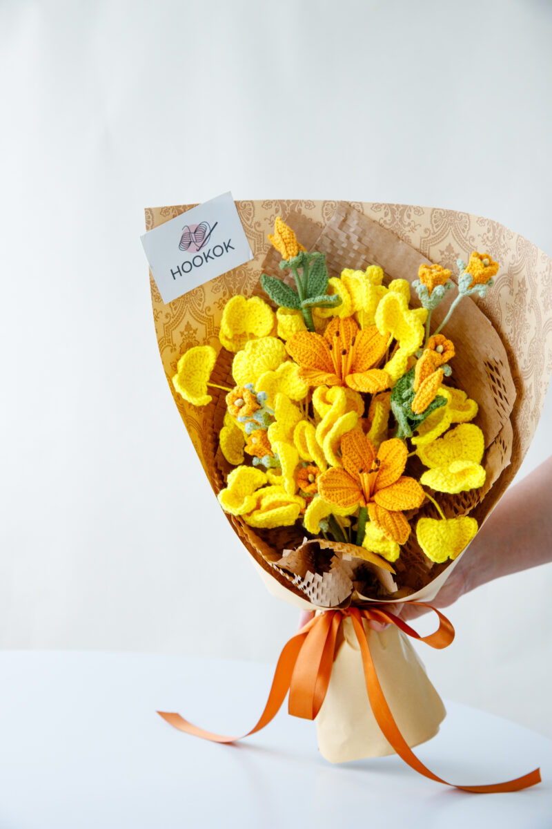 HOOKOK Bouquet - Yellow Azalea Bouquet (9 pieces) HOOKOK Bouquet - Yellow Azalea Bouquet (9 pieces)