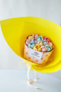 Crochet Tulip Birthday Cake Bouquet Kit-hookok