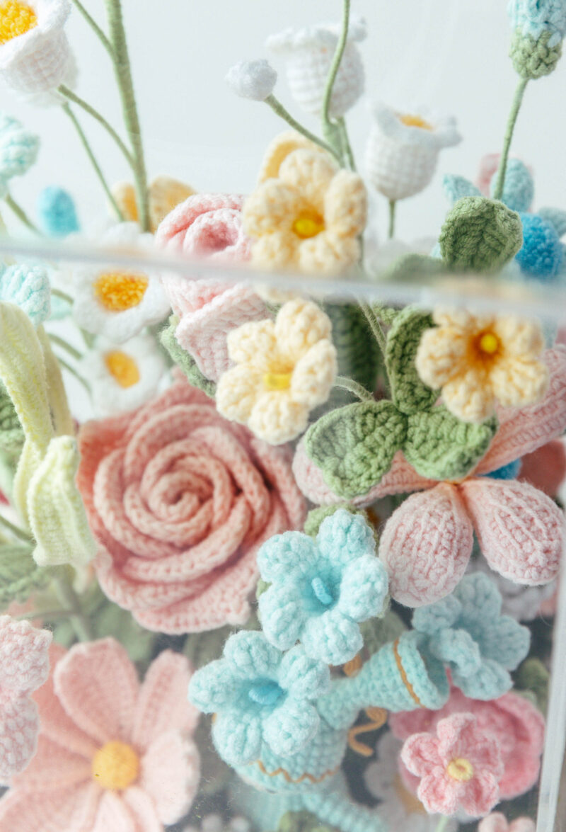 HOOKOK Clear Acrylic Flower Box - Pink Dream Garden HOOKOK Clear Acrylic Flower Box - Pink Dream Garden