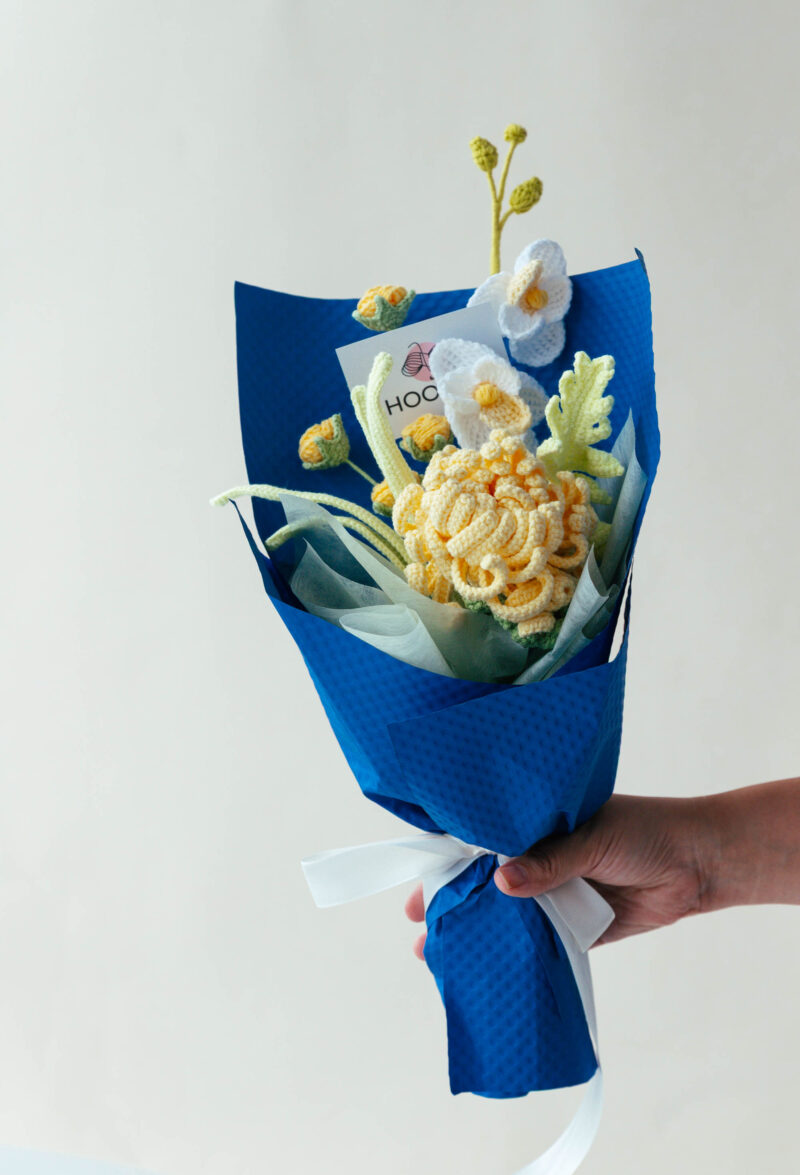 Yellow Chrysanthemum and Phalaenopsis Bouquet-HOOKOK Yellow Chrysanthemum and Phalaenopsis Bouquet-HOOKOK