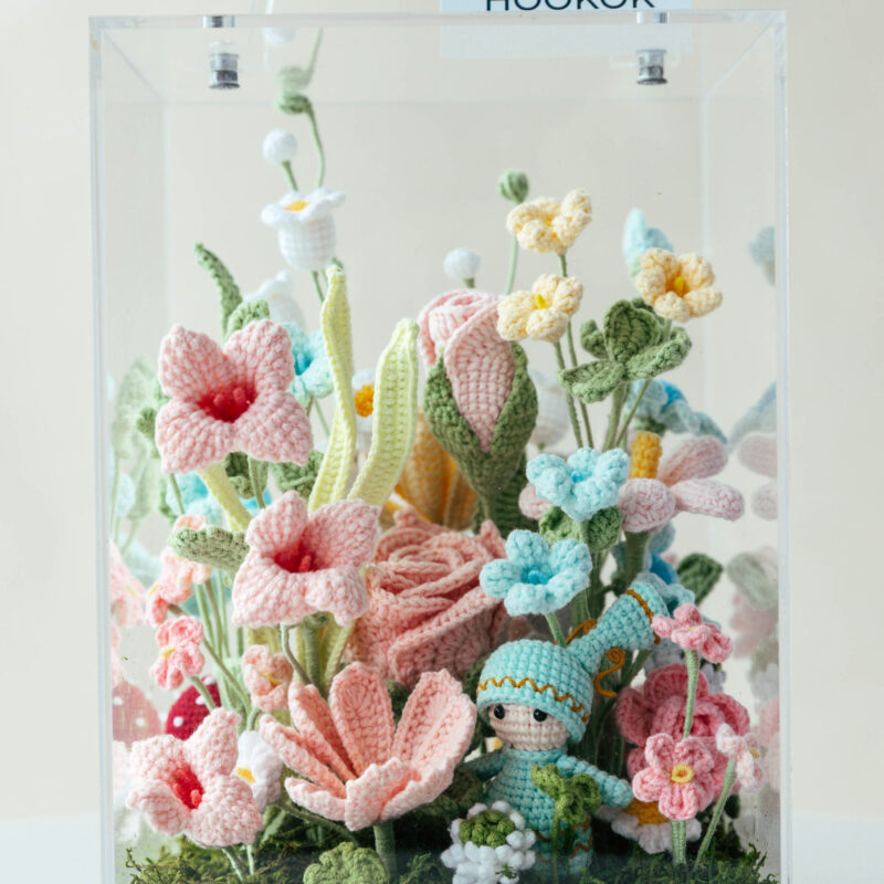 HOOKOK Clear Acrylic Flower Box - Pink Dream Garden