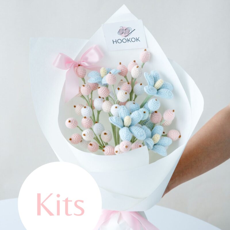 Snowberry and Plumeria Bouquet Kit-hookok