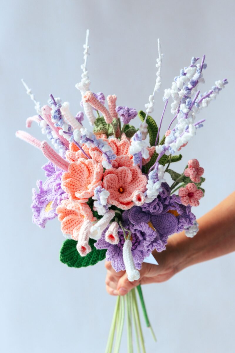 HOOKOK Bouquet - Primula Flower and Iris Flower Bouquet (15 pieces)