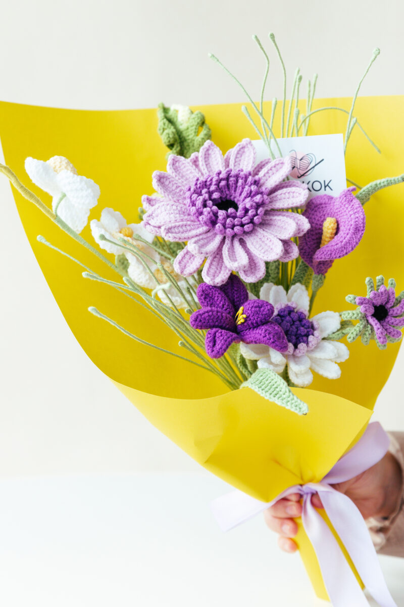 HOOKOK Bouquet - Purple Barberton Daisy Bouquet (8 pieces) HOOKOK Bouquet - Purple Barberton Daisy Bouquet (8 pieces)