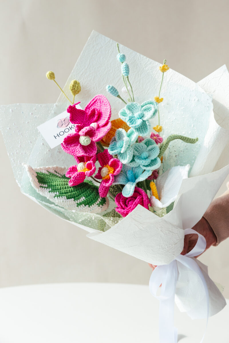 HOOKOK Bouquet - Phalaenopsis Orchid and Wild Cotton Flower Bouquet (13 pieces)