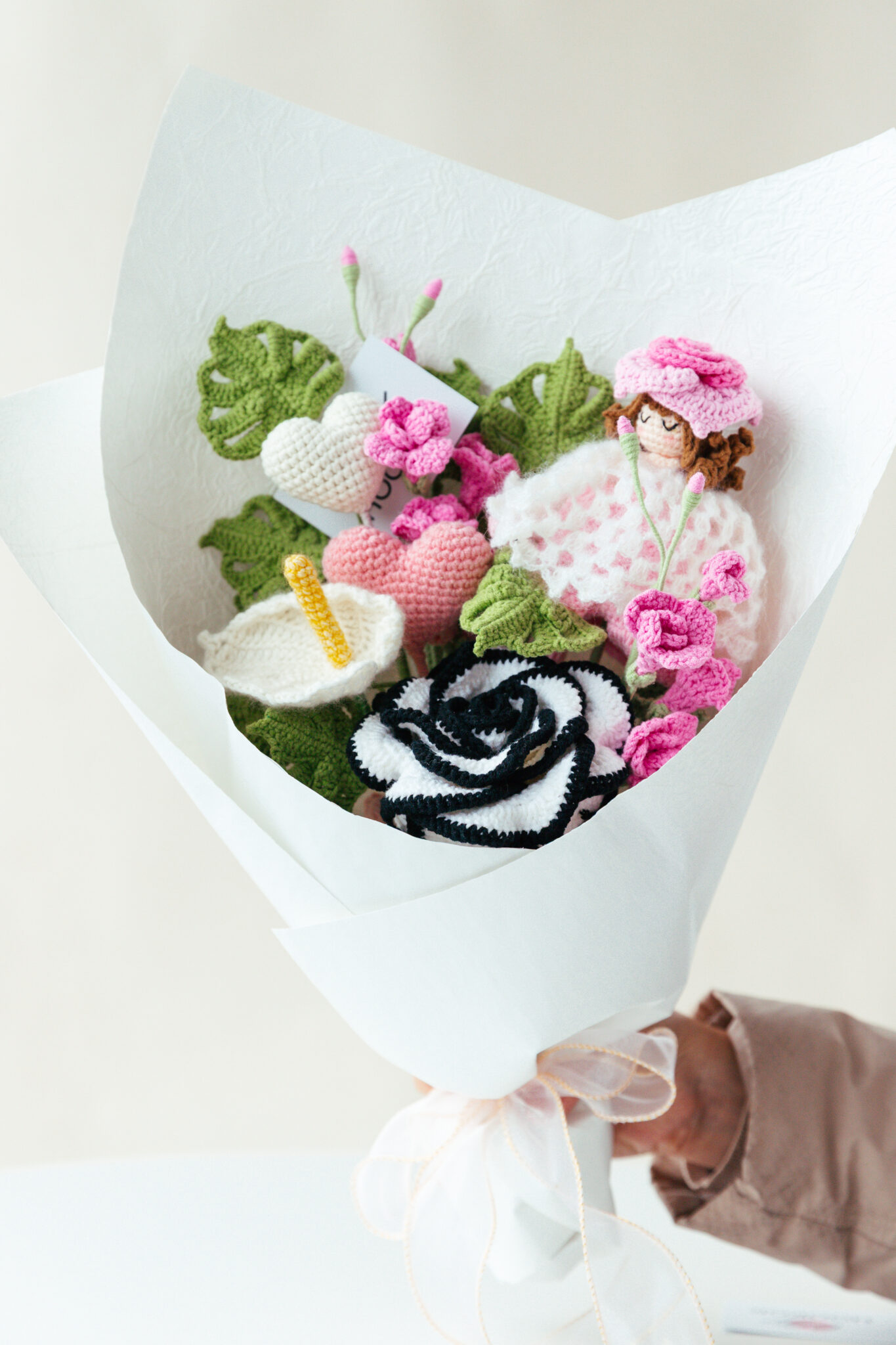 Chanel Rose Bouquet Kit - with PDF pattern - Hookok