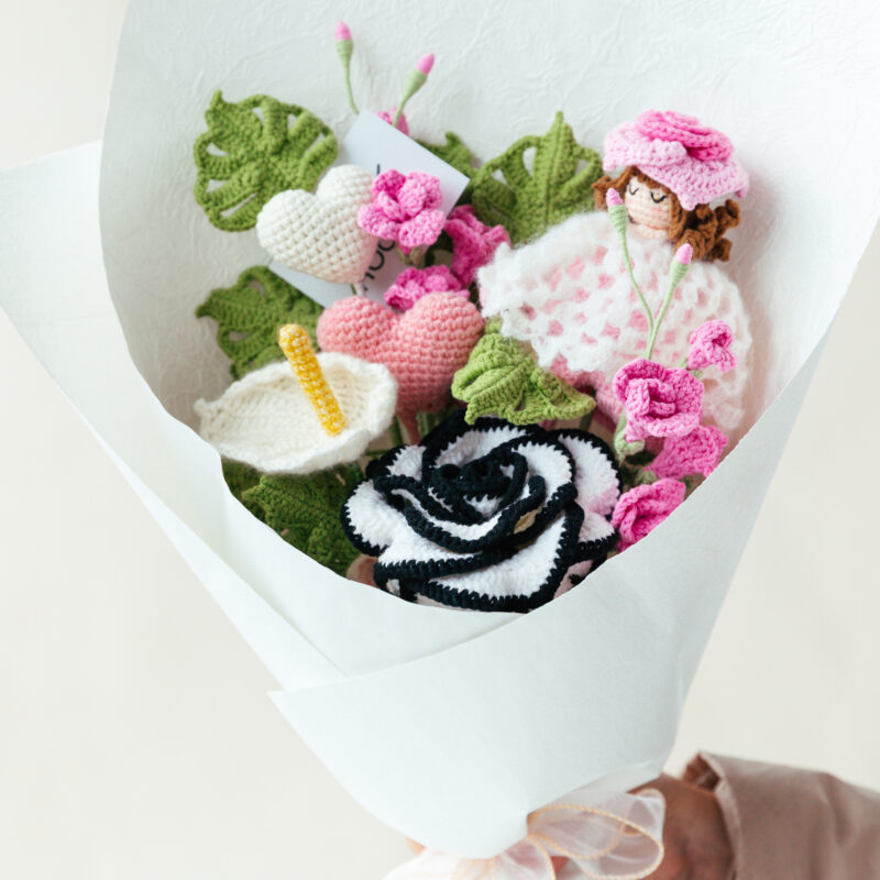 HOOKOK Bouquet - Chanel Rose Bouquet (10 pieces)