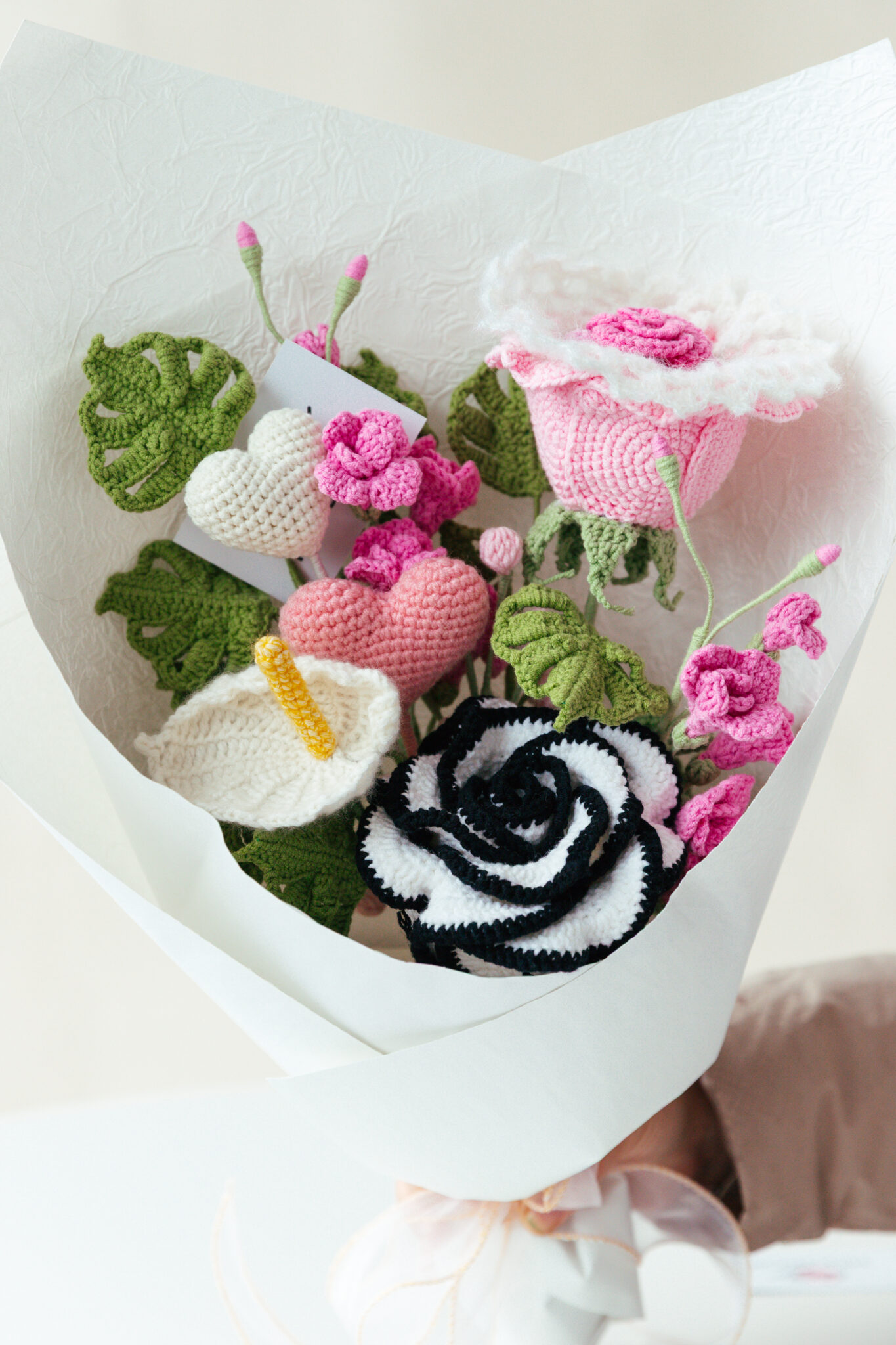 Chanel Rose Bouquet Kit - with PDF pattern - Hookok