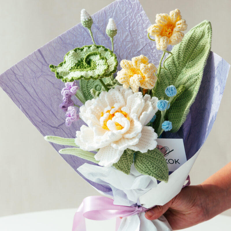 HOOKOK Bouquet - White Garden Peony Bouquet (9 pieces)