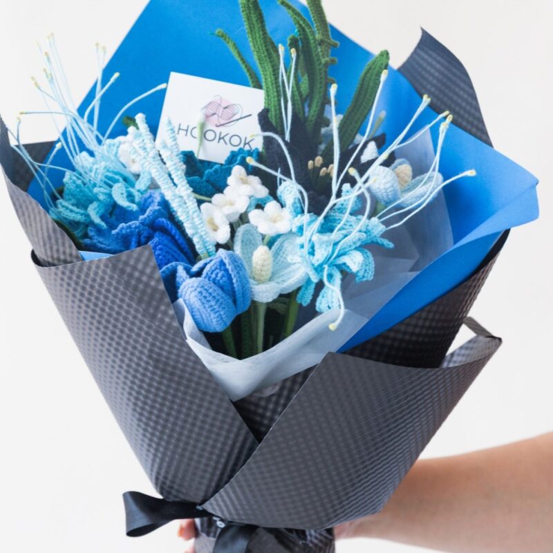 HOOKOK Profound Love Lily Bouquet (22 Pieces)