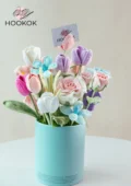 Thai Rose Hug Bucket 1